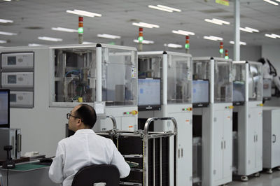 生產(chǎn)一線見(jiàn)聞 制造業(yè)“智改數(shù)轉(zhuǎn)網(wǎng)聯(lián)”的技術(shù)開(kāi)發(fā)新圖景